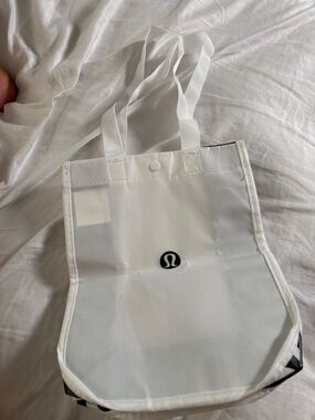 lululemon athletica white reusable tote with black logo